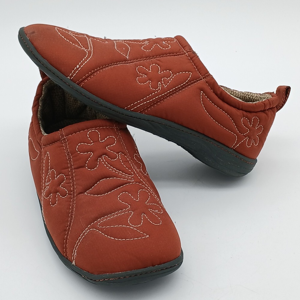 Acorn Women's Walden Moc Slipper, Quilted Floral Brown Size 6 Slip-on Comfort